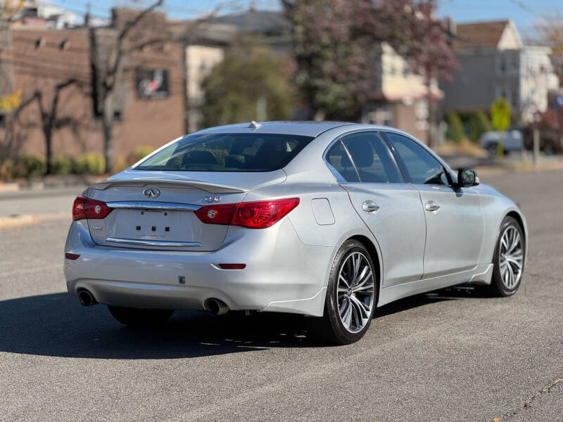 2014 INFINITI Q50 Premium photo 21