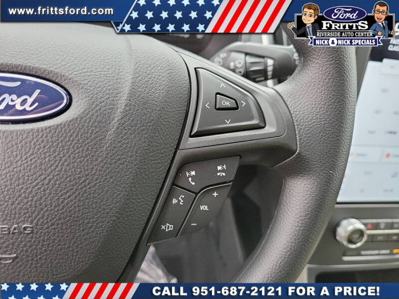 2024 Ford Edge SE