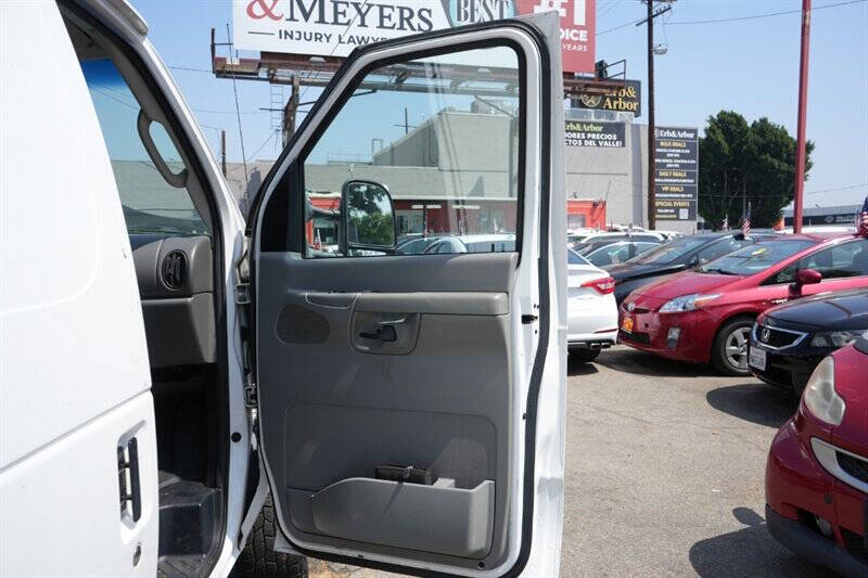 2006 Ford E-Series E-350 SD