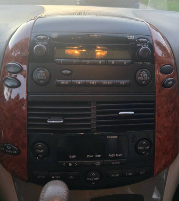 2008 Toyota Sienna XLE