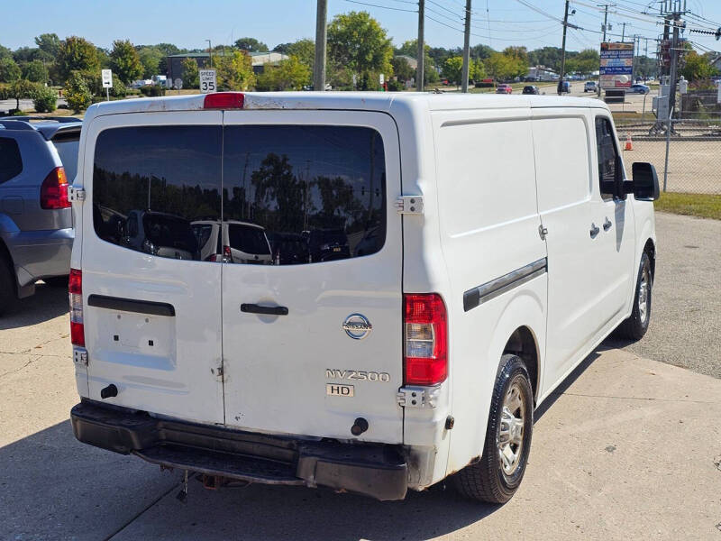 2012 Nissan NV 2500 HD S
