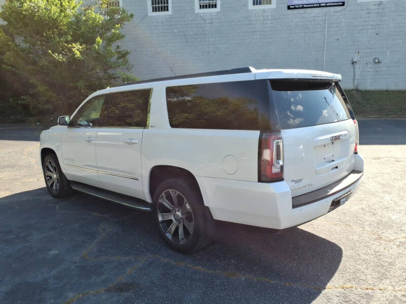2016 GMC Yukon XL SLT