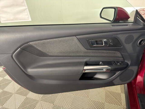 2025 Ford Mustang EcoBoost