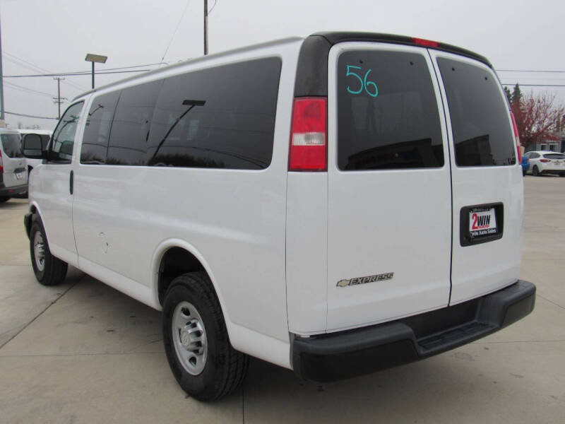 2017 Chevrolet Express LS 2500
