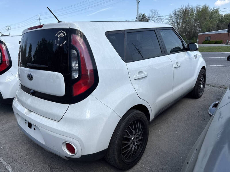 2018 Kia Soul +