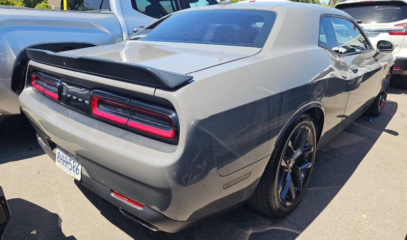 2019 Dodge Challenger SXT