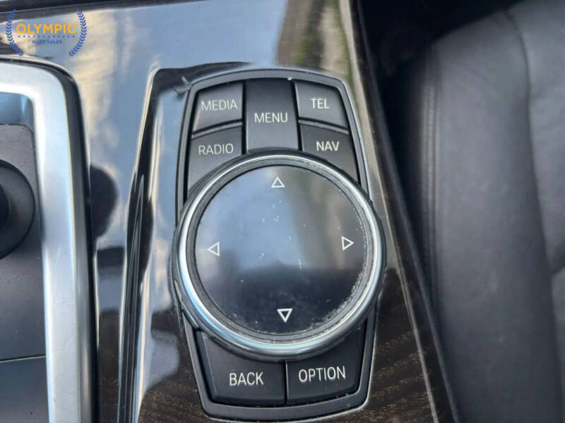 2015 BMW 5 Series 528i