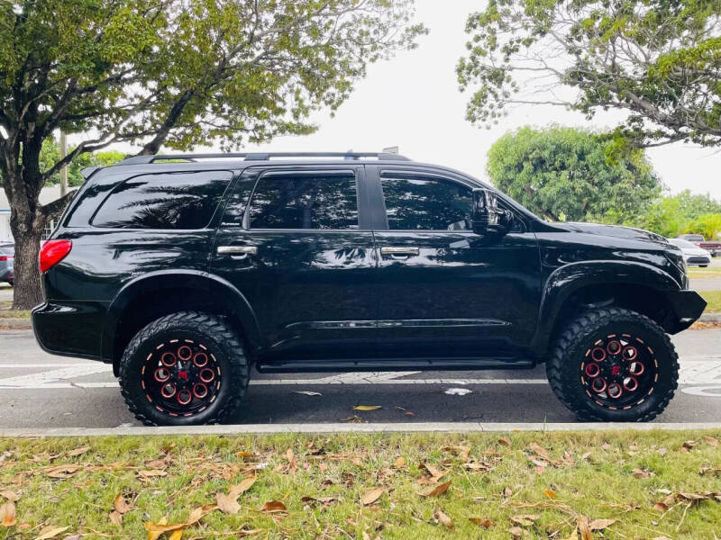 2011 Toyota Sequoia Platinum