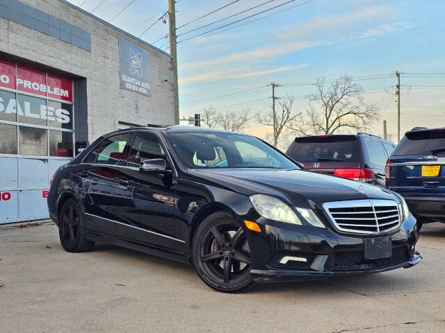 2011 Mercedes-Benz E-Class for sale at Quantum Auto Co in Plainfield, IL