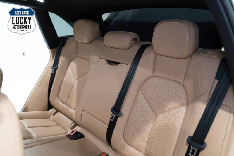 2018 Porsche Macan