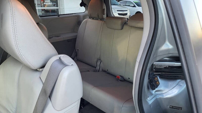 2011 Toyota Sienna XLE 7-Passenger