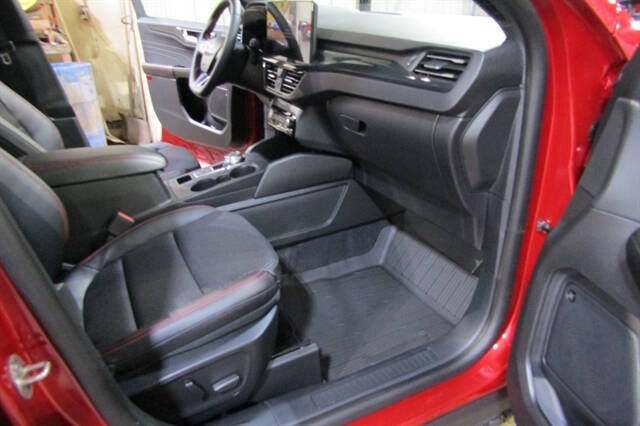 2026 Ford Escape ST-Line Select