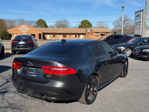 2017 Jaguar XE 35t R-Sport