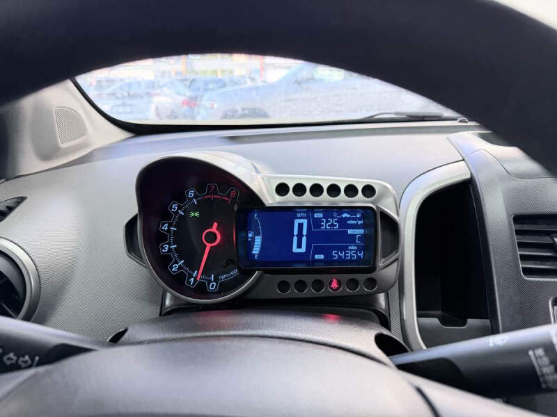 2013 Chevrolet Sonic LT Manual