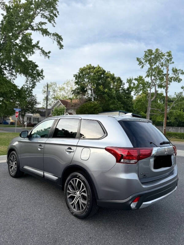 2018 Mitsubishi Outlander LE