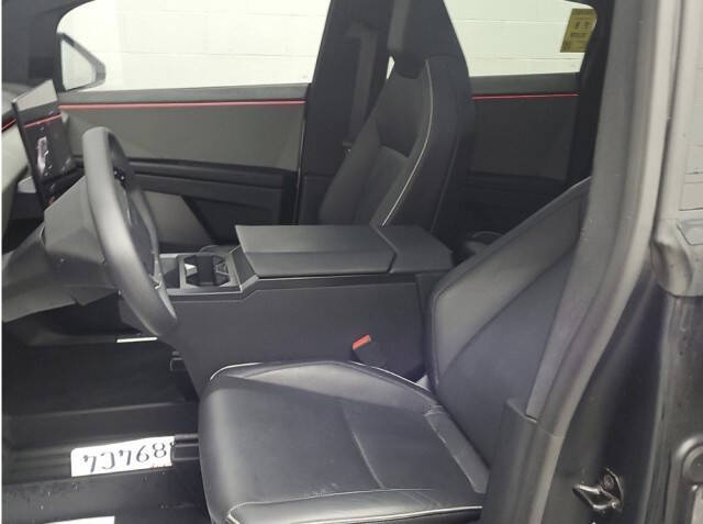 2024 Tesla Cybertruck Cyberbeast