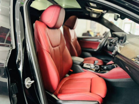 2024 BMW X4 xDrive30i