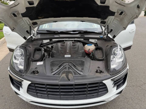 2017 Porsche Macan S