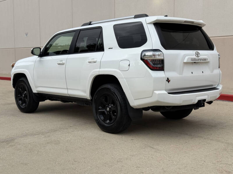2024 Toyota 4Runner SR5