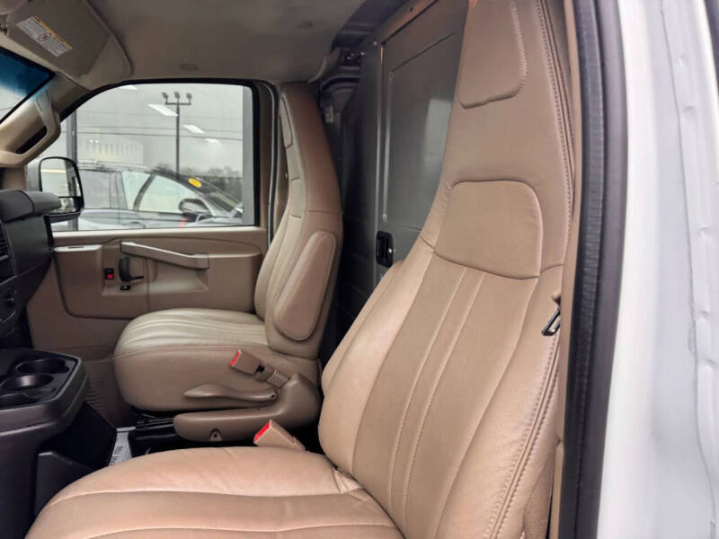 2019 Chevrolet Express 2500