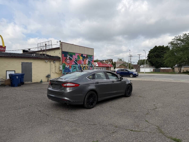 2013 Ford Fusion SE