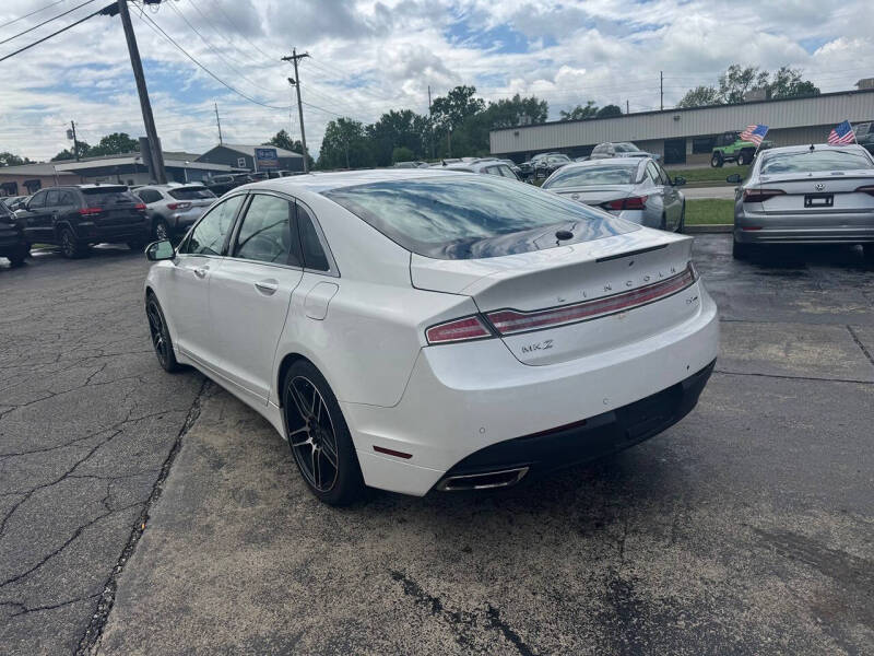 2014 Lincoln MKZ