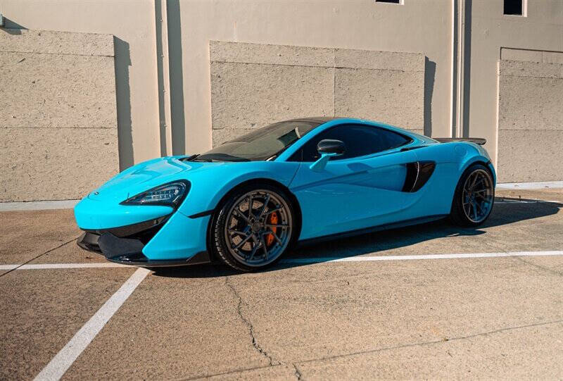 2017 McLaren 570GT