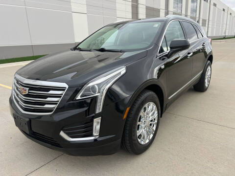 2018 Cadillac XT5 for sale at ELMHURST  CAR CENTER in Elmhurst IL