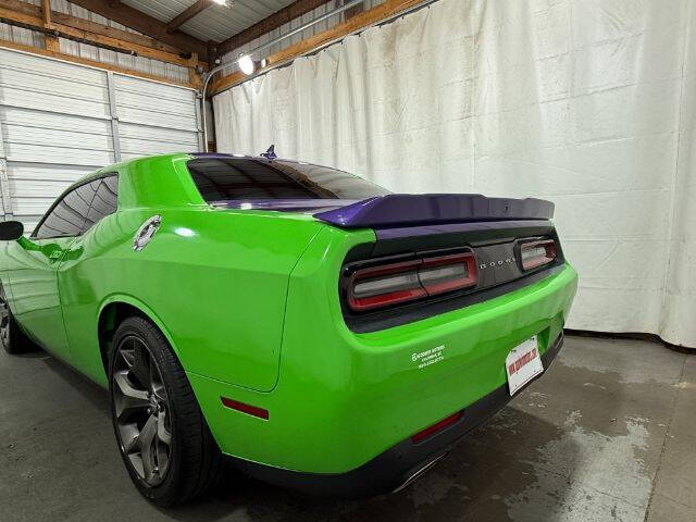 2016 Dodge Challenger SXT