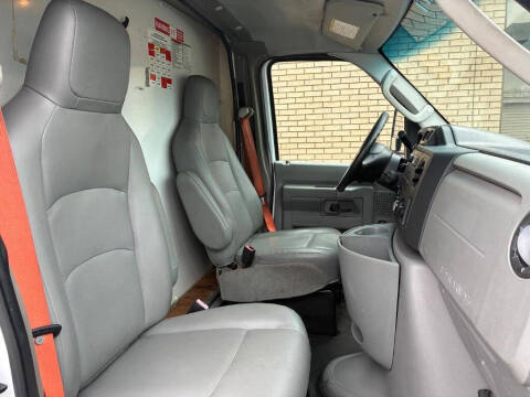 2015 Ford E-Series