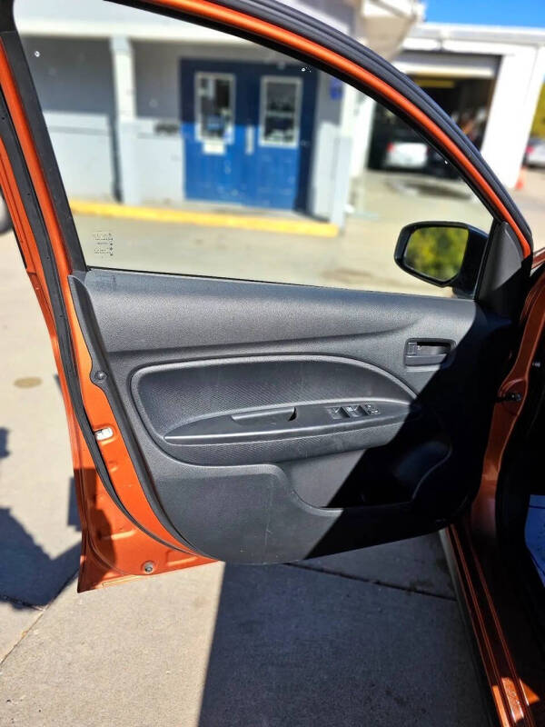 2020 Mitsubishi Mirage ES