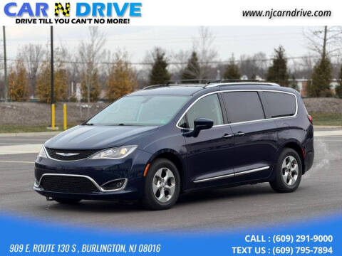 2017 Chrysler Pacifica Touring-L Plus
