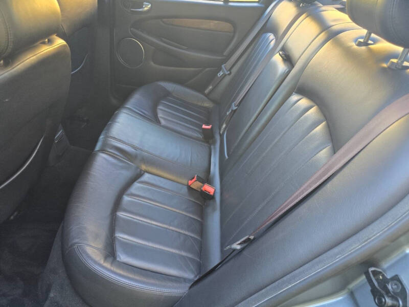 2003 Jaguar X-Type 2.5
