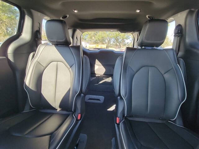 2022 Chrysler Pacifica Hybrid Limited