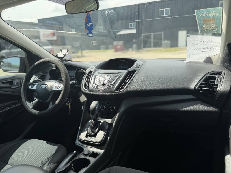 2016 Ford Escape S