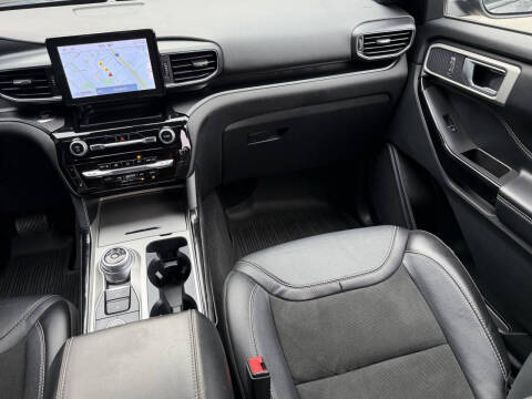 2022 Ford Explorer ST