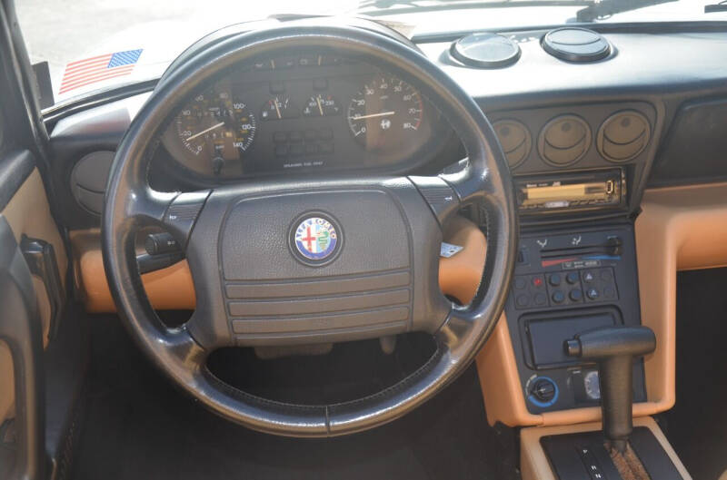 1991 Alfa Romeo Spider Veloce