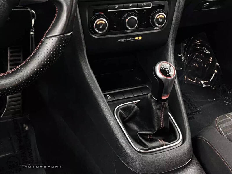 2012 Volkswagen GTI Base PZEV