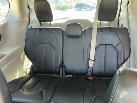 2020 Chrysler Pacifica Touring L