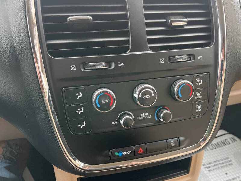 2014 Dodge Grand Caravan SE