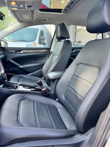 2020 Volkswagen Passat R-Line