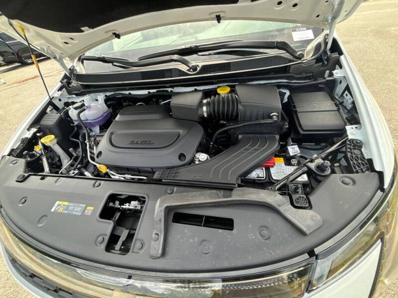 2027 Chrysler Pacifica Limited