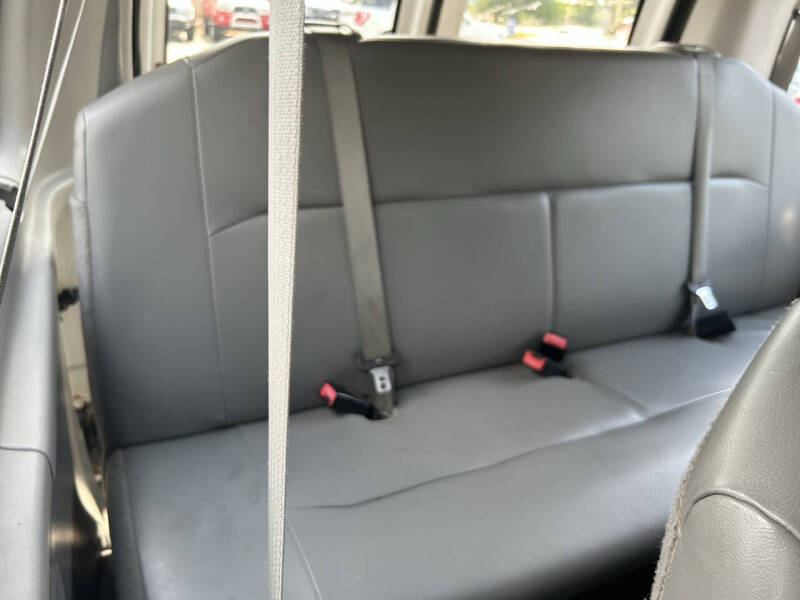 2012 Ford E-Series E-350 SD XL