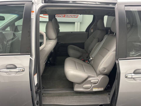 2016 Toyota Sienna