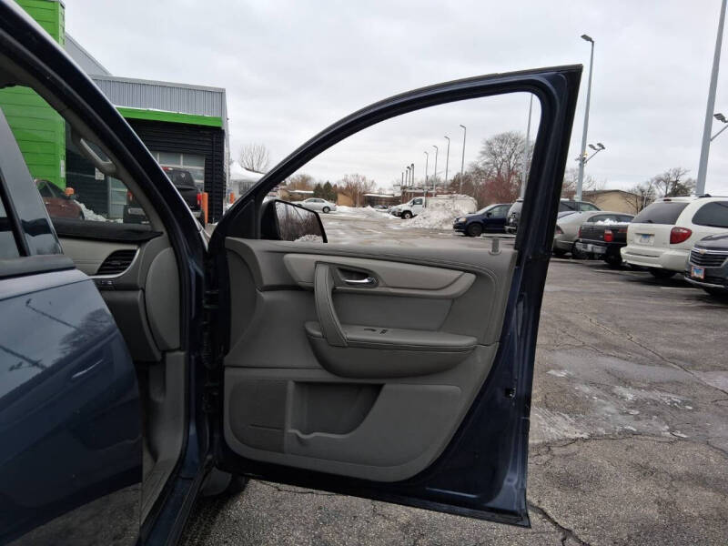 2013 Chevrolet Traverse LS