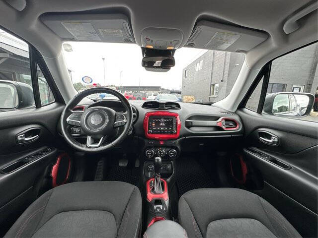 2017 Jeep Renegade Trailhawk