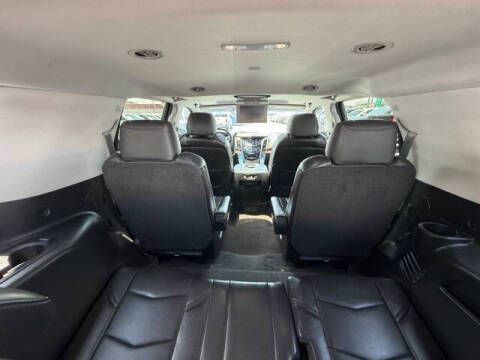 2015 Cadillac Escalade Luxury