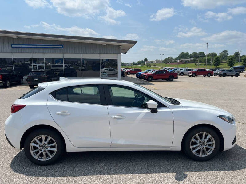 2016 Mazda MAZDA3 i Touring