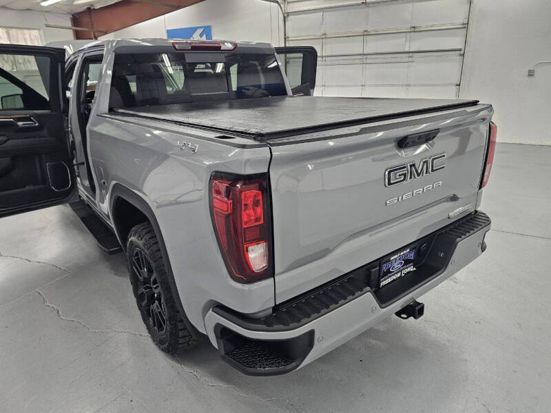 2024 GMC Sierra 1500 Elevation