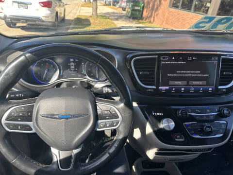 2021 Chrysler Pacifica Touring L